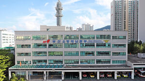 부산 기장군 골프장서 화재&hellip;"잔불 정리 중"