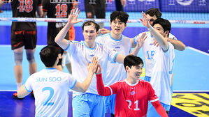 프로배구 대한항공, OK저축은행 꺾고 선두 추격