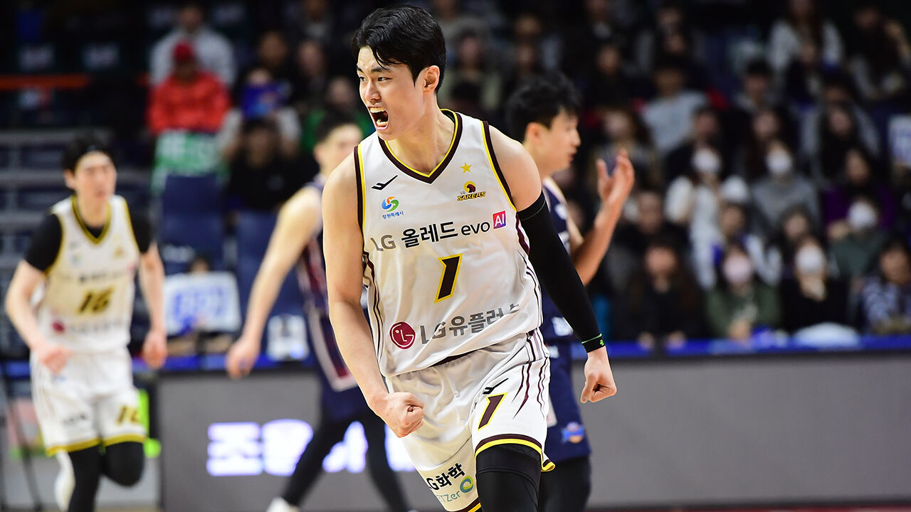 프로농구 LG, KCC 천적 입증하며 승리…선두 질주