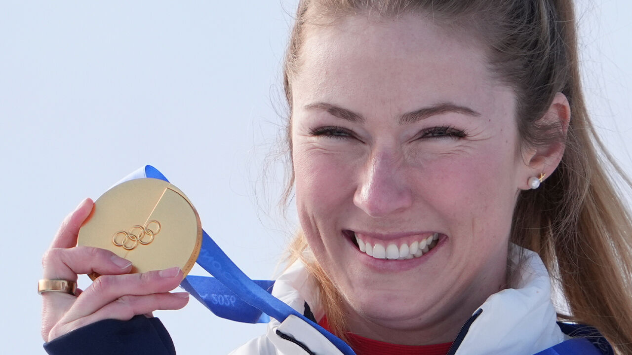 '스키 여제' 시프린, 알파인스키 회전 8년 만에 우승