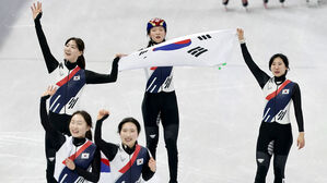여자 쇼트트랙 3,000m 계주 금메달&hellip;8년 만에 정상 탈환