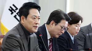 장동혁 "대통령 SNS엔 온통 부동산뿐&hellip;관세부터 해결해야"