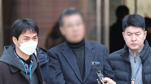 '장애인 성폭력' 색동원 시설장 구속송치&hellip;전수조사 계속