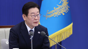 이 대통령 "망국적 부동산 공화국 극복&hellip;'모두의 경제' 만들어야"