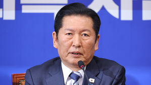 정청래 "윤 무기징역 선고로 사법 정의 흔들어&hellip;빛의 혁명 후퇴"