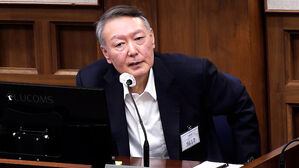 "국민 상대로 비상벨"&hellip;'계몽령' 궤변 안 통했다