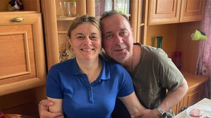 "+++는 최전방 남편의 생존신호&hellip;메시지 끊기면 밤새 뜬눈"