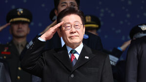 이 대통령 "자주국방 의지 무장&hellip;계엄 잔재 청산"