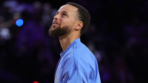 '무릎 부상' 커리, 더딘 회복에&hellip;"최소 5경기 더 결장"