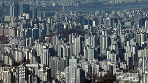 정부 압박에&hellip;강남구 아파트값 2년만에 하락 전환하나