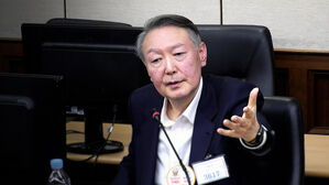 "바보가 아닌 이상에" 윤 극구 부인하더니&hellip;반전의 문건