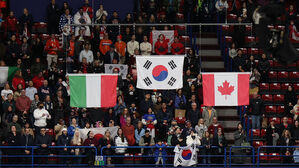 시상식서 잘못된 태극기 게양&hellip;대회 조직위 사과