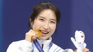 김길리, 첫 올림픽서 메달 3개&hellip;이정수 이후 16년 만