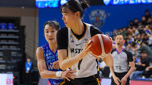 여자농구 KB, 우리은행 꺾고 단독 선두 도약