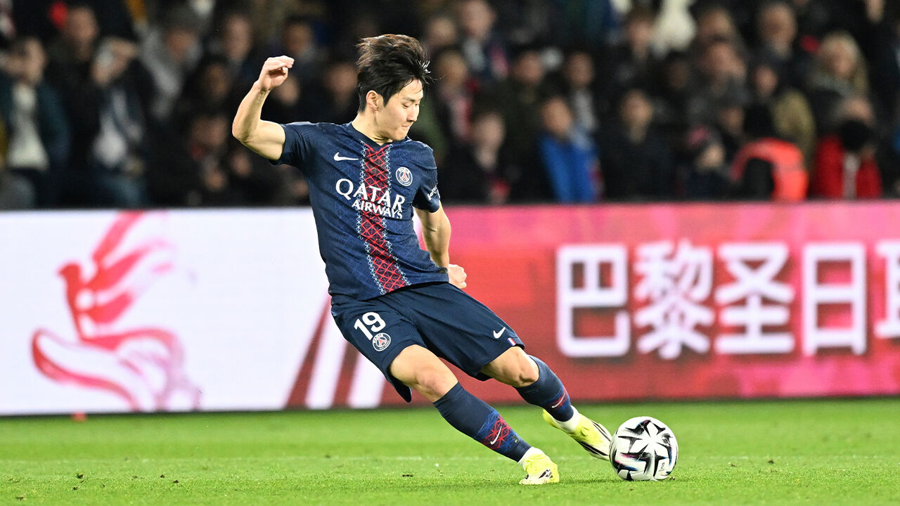 이강인, 올해 첫 선발…PSG는 선두 탈환