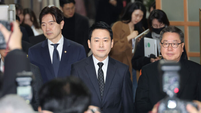 국민의힘 장동혁 대표가 20일 서울 여의도 국회에서 열리는 기자회견을 위해 이동하고 있다. (사진=연합뉴스)