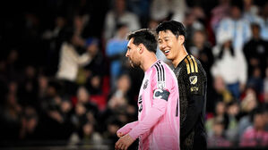 7만 관중 앞 메시와 첫 대결&hellip;손흥민 '결승골' 도움