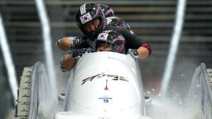 봅슬레이 4인승 김진수팀, 한국 선수단 마지막 경기 8위