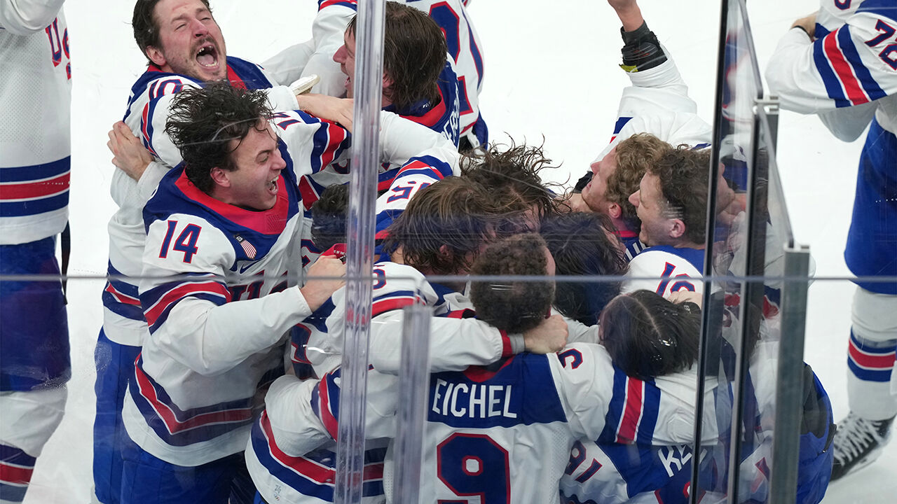 미국, 라이벌 캐나다 꺾고 46년 만에 남자 아이스하키 금메달…한국 최종