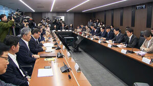 정부, '미 관세' 민관 대책회의&hellip;"우호적 협의 지속"