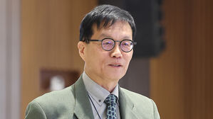 이창용 "반도체 호조 등에 성장률 작년보다 상당 폭 높아질 것"