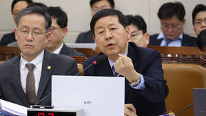 구윤철 "아파트는 '사는 곳'&hellip;비거주 부동산 레버리지 정상화 필요"