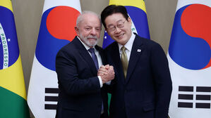 소년공 출신 룰라와 정상회담&hellip;"참으로 닮은 게 많네요"