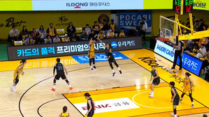 여자 프로농구 KB, 하나은행 격파&hellip;강이슬 '24점' 활약