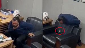 혼밥하다 목 움켜쥔 남성&hellip;"벌떡" 이 행동에 살았다