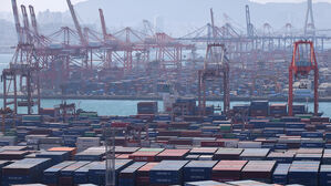 '경제 허리' 중견기업 작년 수출 1,235억달러&hellip;"역대 최고"