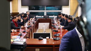 국힘 소장파 "윤 어게인 노선 맞는지 토론"&hellip;의총 재소집 요구