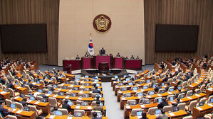 "본회의서 '사법 개혁 3법' 처리" 예고&hellip;'필버' 충돌 전망