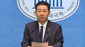 경찰, '숭실대 편입 특혜 의혹' 김병기 차남 피의자 소환