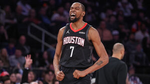 '금메달 4개' NBA 스타 듀랜트 "2년 뒤 LA 올림픽도 뛰고 싶다"