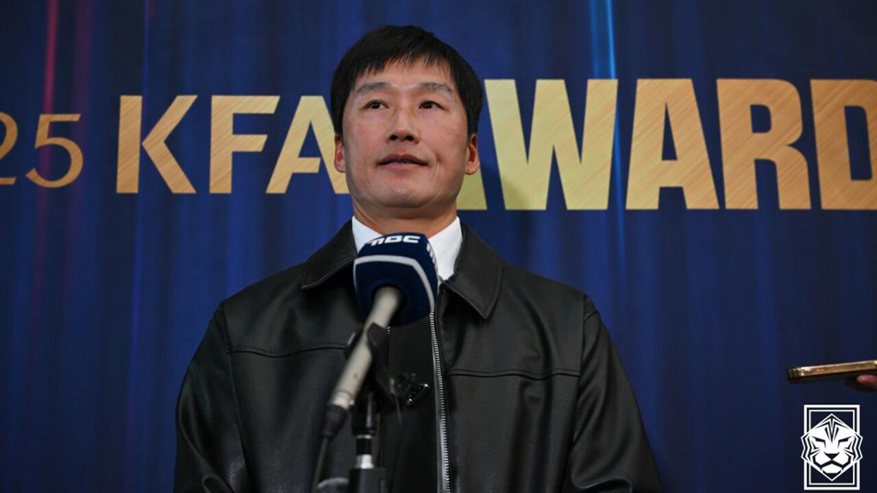 '올해의 감독상' 이정효 "기회 준 광주 덕분에 이 자리에"