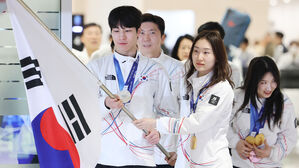 밀라노 동계 올림픽 선수단, 금 3개 안고 귀국