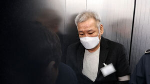 '통일교 청탁' 건진법사에 구형보다 센 '징역 6년'