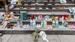 '가습기 살균제' 새 배상 대책에 "피해 인정 확대해야"