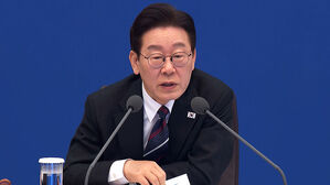 '당&middot;청 갈등설' 일축&hellip;'농지 강제매각' 재차 언급