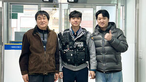 "몸이 저절로 움직였어요"&hellip;지하철서 시민 구한 새내기 경찰