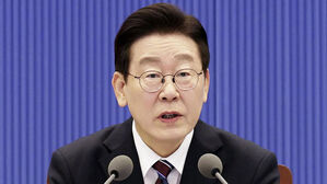 이 대통령 "자본시장 정상화&hellip;부동산 넘지 못할 벽 아냐"