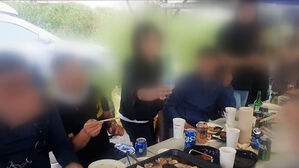 [단독] "오지마!" 고기 굽고 술판&hellip;수상한 비닐하우스