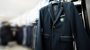 비싼 교복값 낮춘다&hellip;"정장형 교복 폐지 추진"