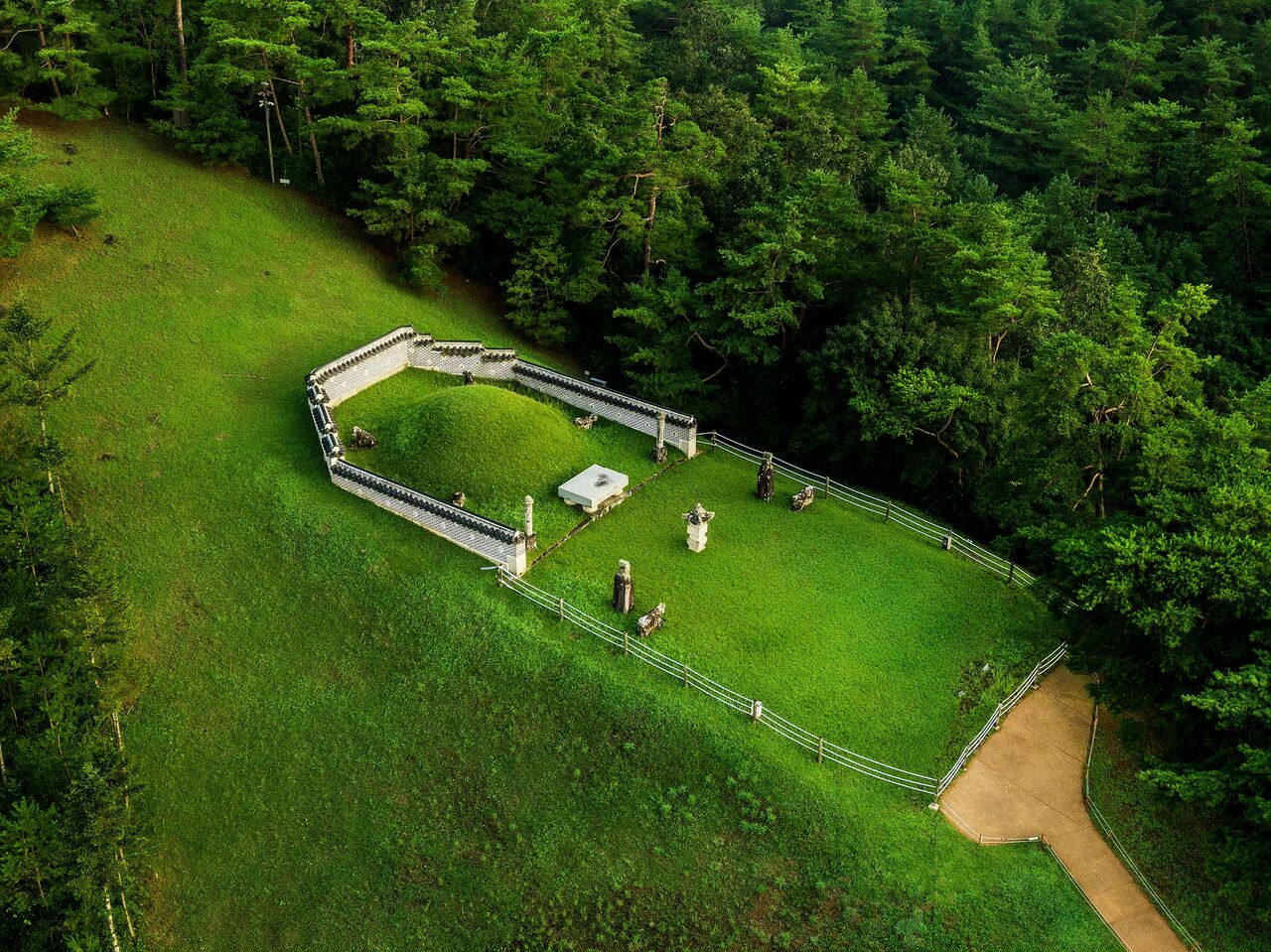 사실은 단종 최후 영화 왕과 사는 남자