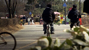 "4월 중순 날씨" 곳곳 북적&hellip;2일에 전국 비&middot;눈