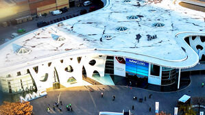 'AI 기업' 선언한 통신 3사&hellip;스마트폰 주도권 다툼 '치열'