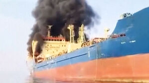 "석유 한 방울도 못 빠져나가"&hellip;5척 공격당해 사망자도