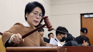 최민희, '재명이네 마을 강퇴 조치'에 "난 강경 친명&hellip;해프닝"