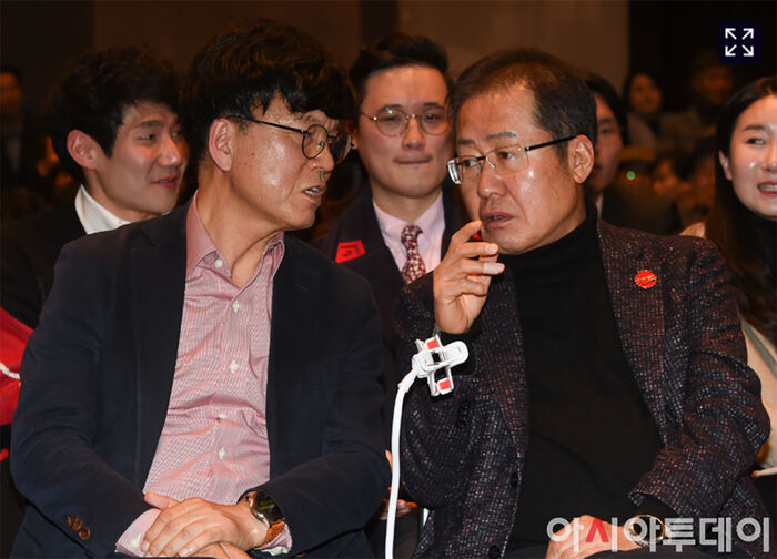 홍준표 책사로 불리던 이병태 전 교수/2018년 12월 프리덤코리아 창립식 (사진출처: 아시아투데이)