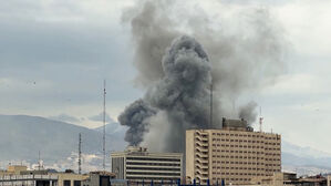 "하루 종일 미사일 날아오고, 밤새 사이렌" 현지 한인들 '한숨'